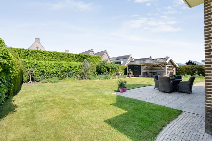 Foto 44 van De Widtstraat 15