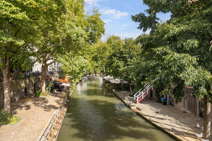 Foto 25 van Pastoor van Nuenenstraat 8