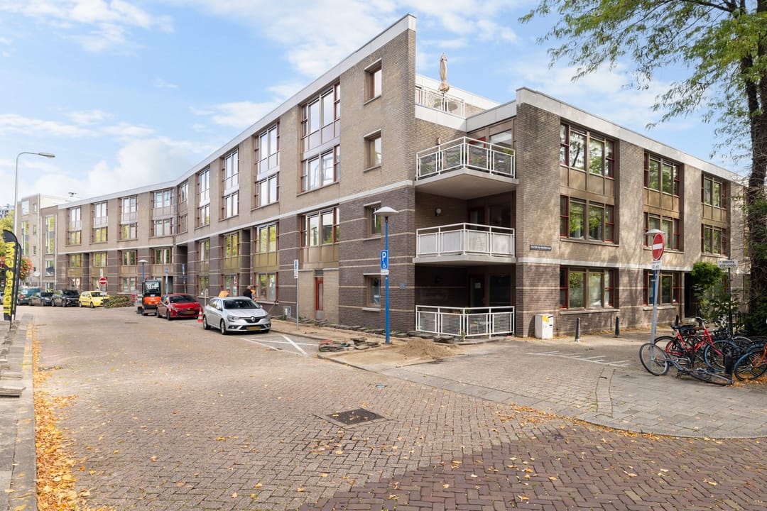 Foto 28 van Pastoor van Nuenenstraat 8