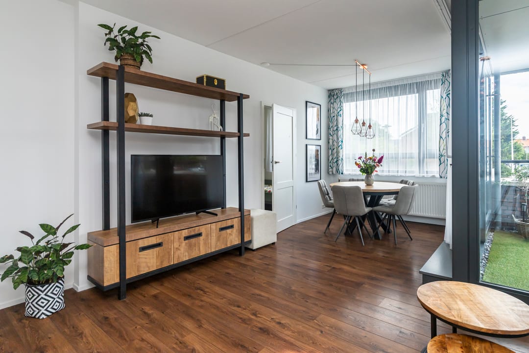 Foto 13 van Van Poeljestraat 74