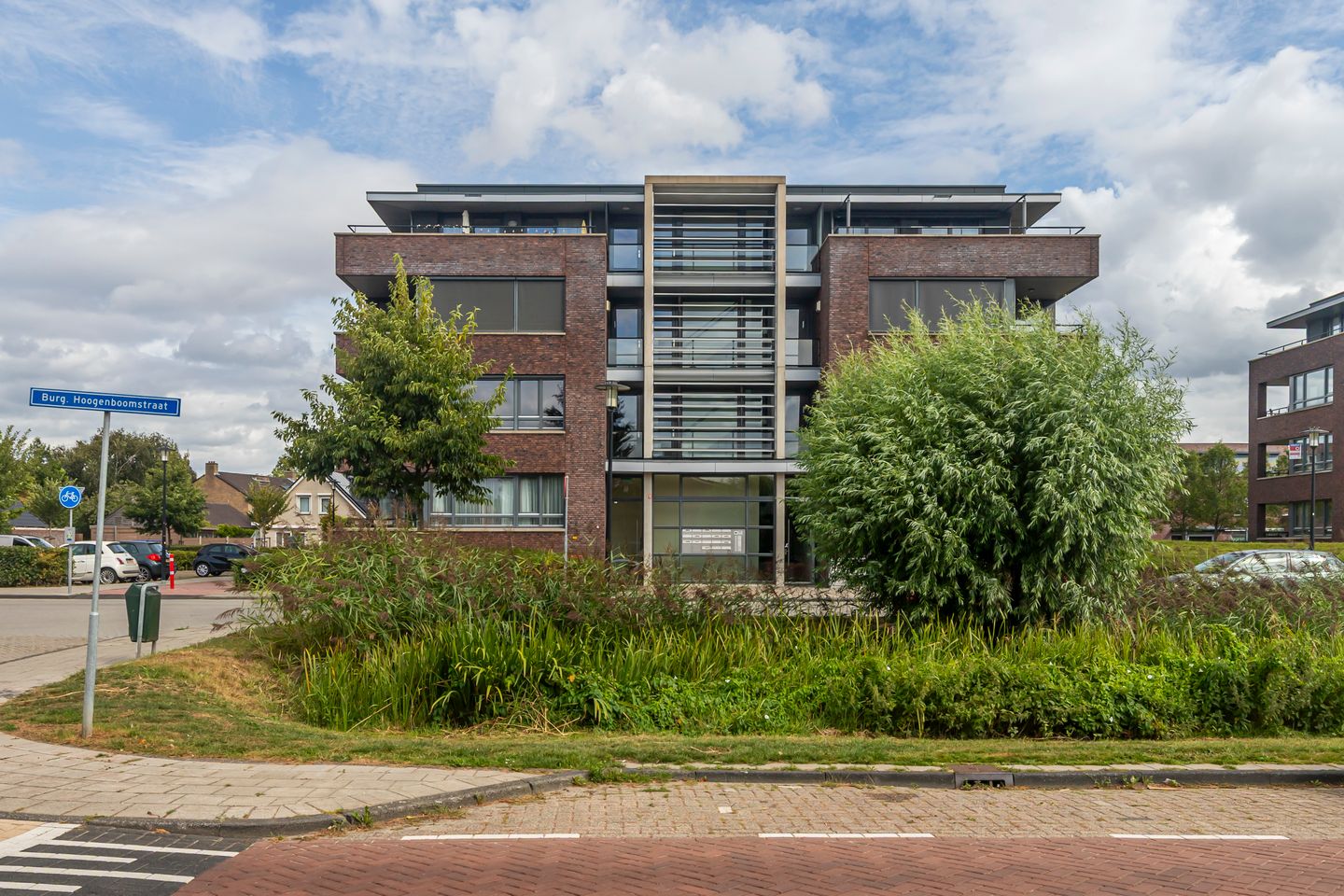 Foto 29 van Van Poeljestraat 74