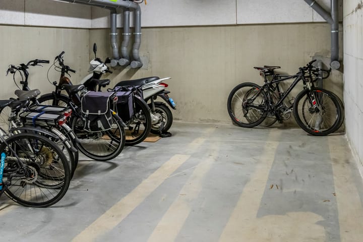 Photo 32 of Van Poeljestraat 74