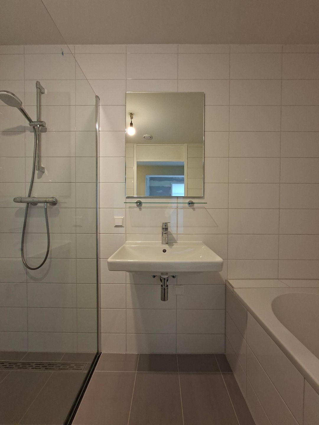 Photo 16 of Burgemeester Röellstraat 536