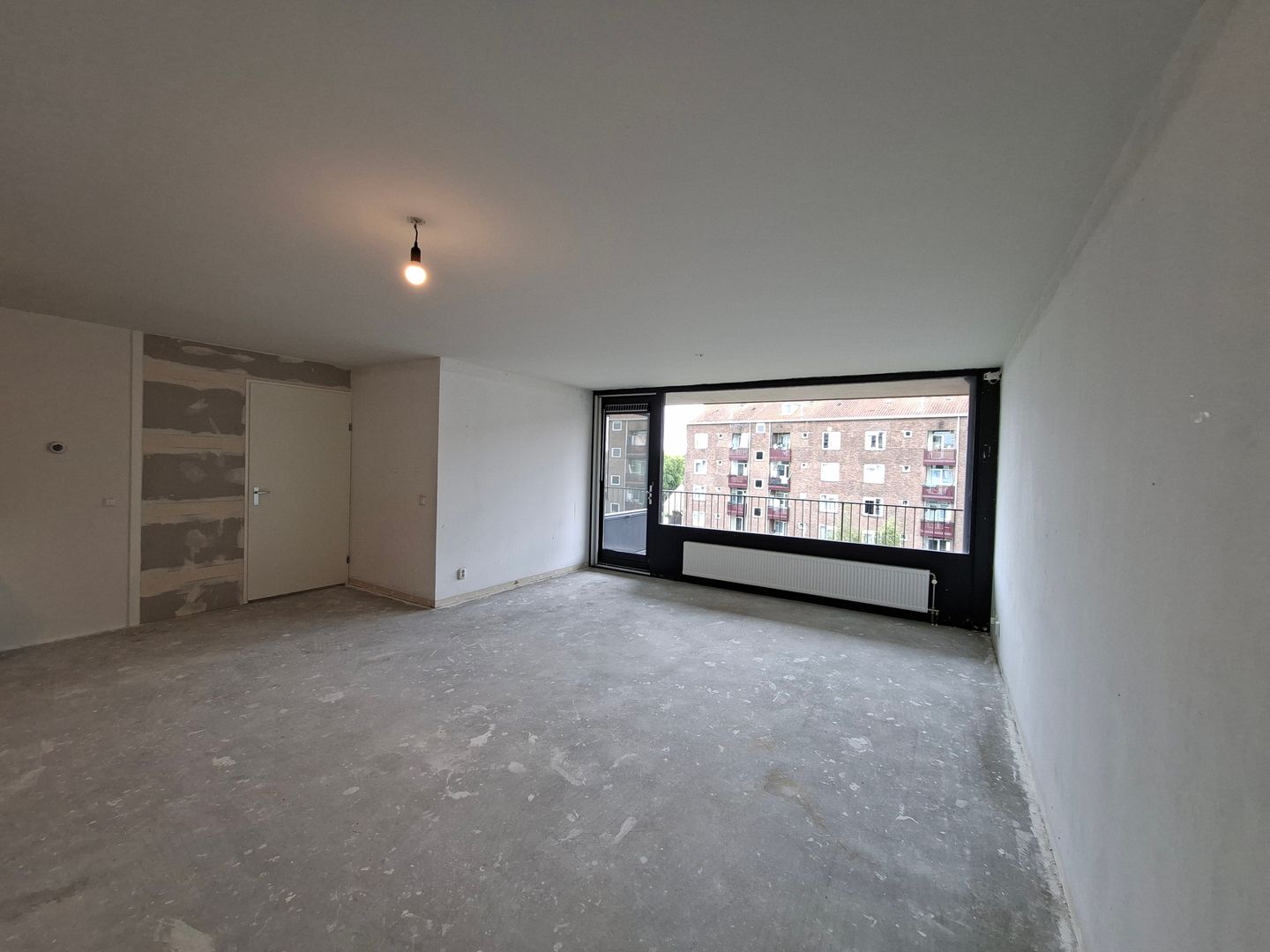 Photo 19 of Burgemeester Röellstraat 536