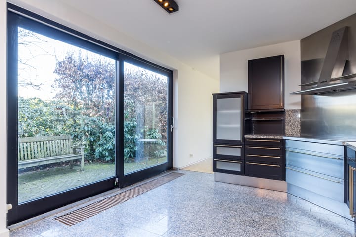 Foto 18 van Ruth Firststraat 15