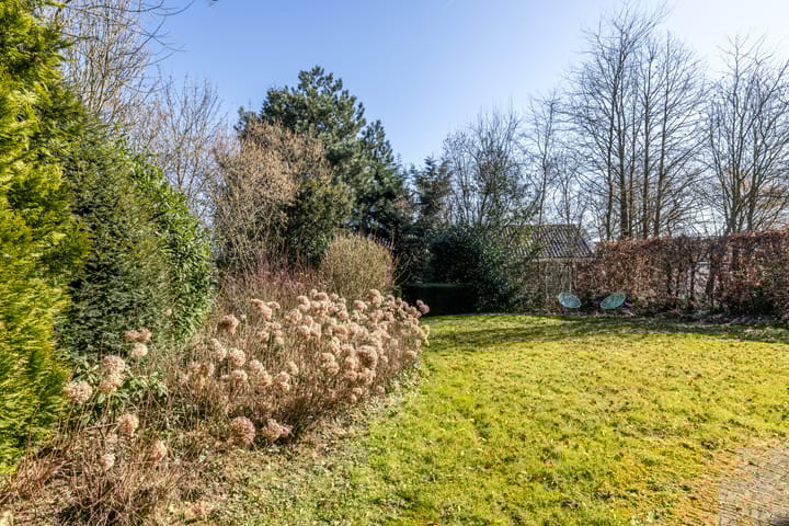 Foto 38 van Ruth Firststraat 15