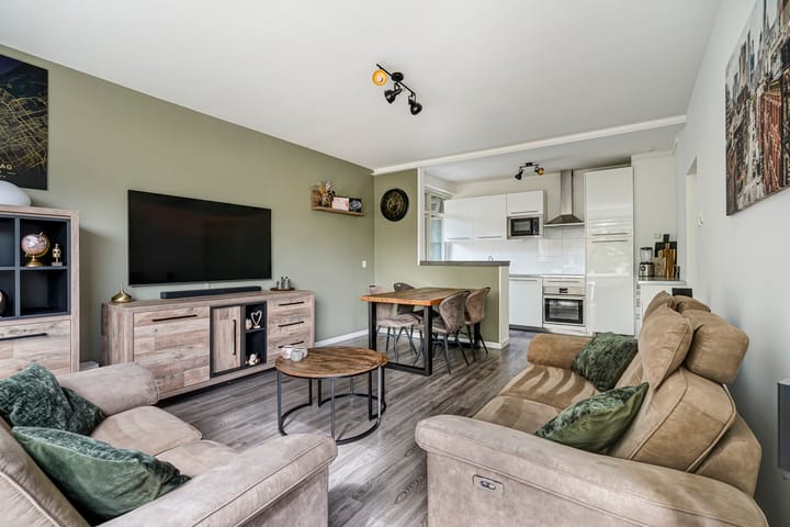 Photo 2 of Louis Bouwmeesterstraat 107