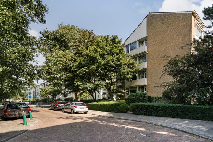 Foto 36 van Louis Bouwmeesterstraat 107