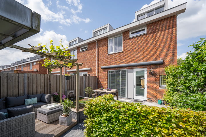 Foto 4 van Raadsliedenstraat 1