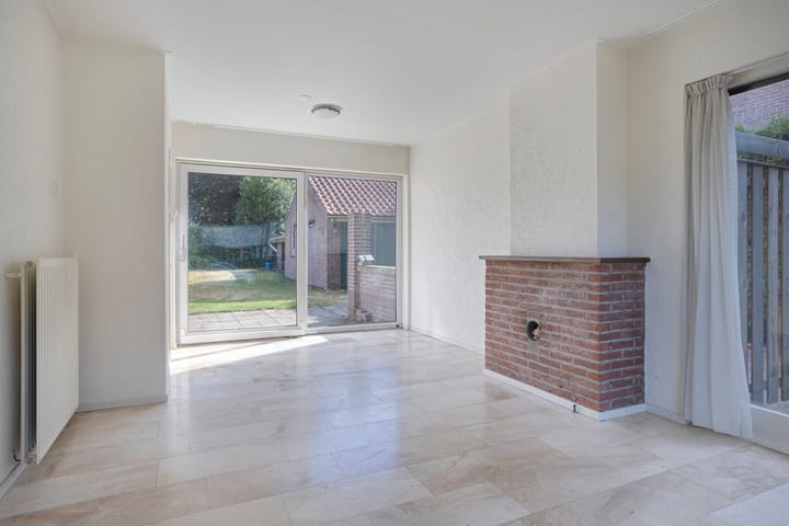 Photo 5 of Nassaustraat 10