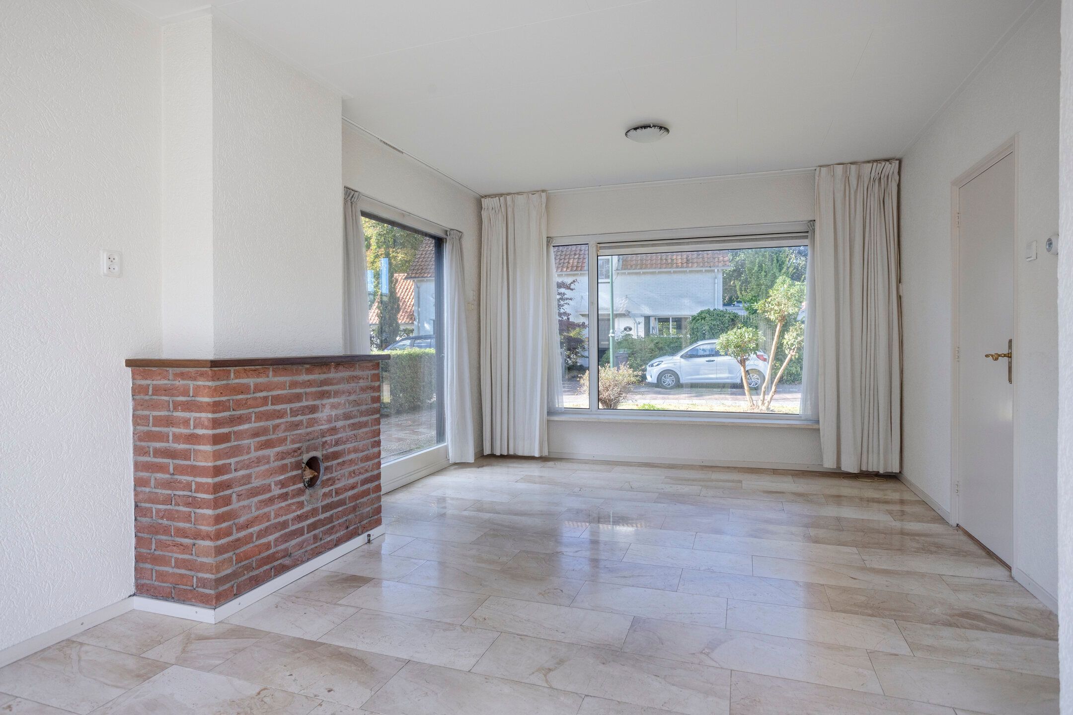 Photo 6 of Nassaustraat 10