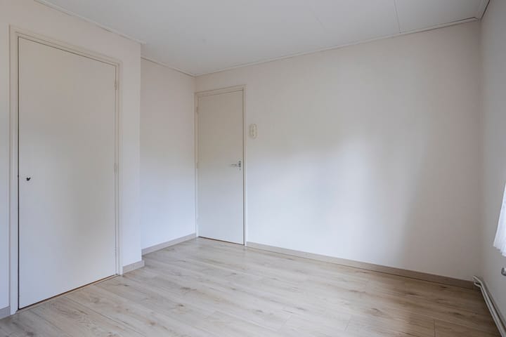 Photo 12 of Nassaustraat 10