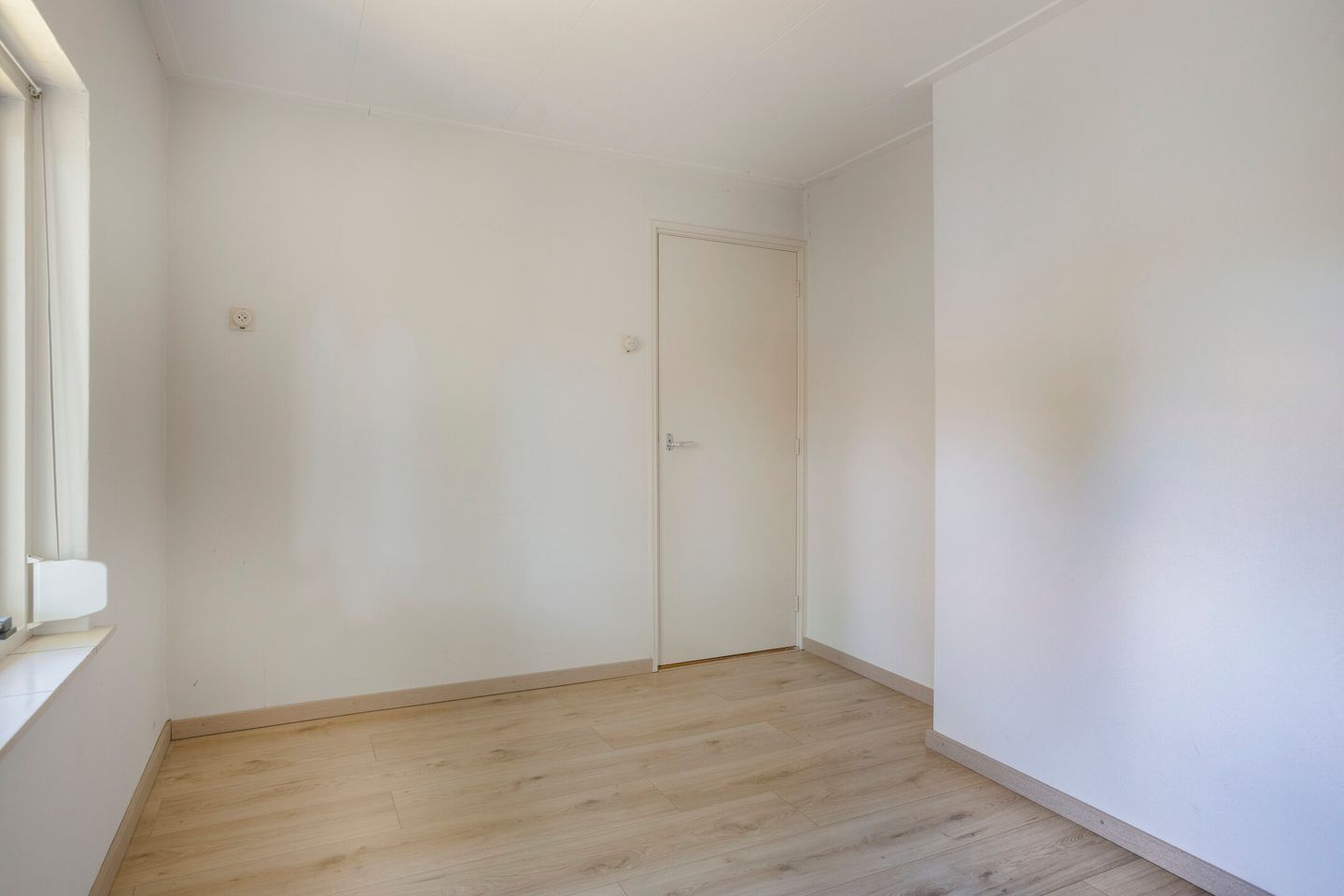 Photo 14 of Nassaustraat 10