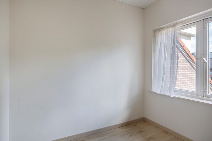 Photo 15 of Nassaustraat 10