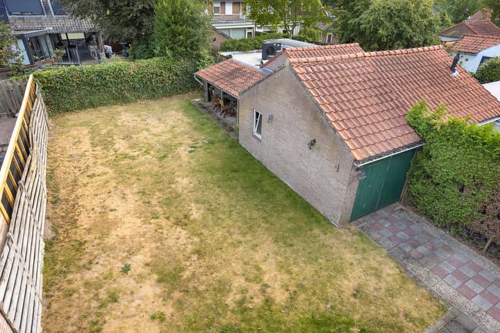 Photo 22 of Nassaustraat 10