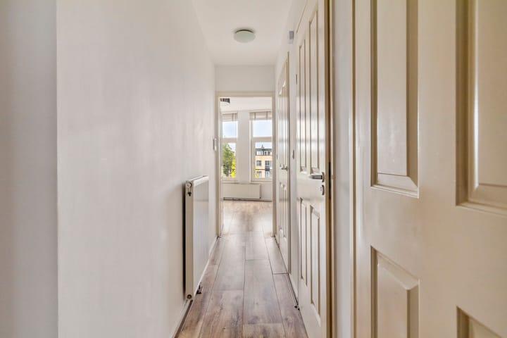 Photo 8 of Hobbemakade 65-F