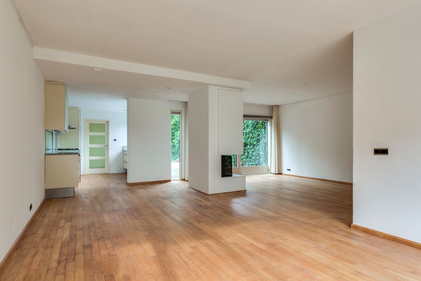 Foto 10 van Weigeliahof 12