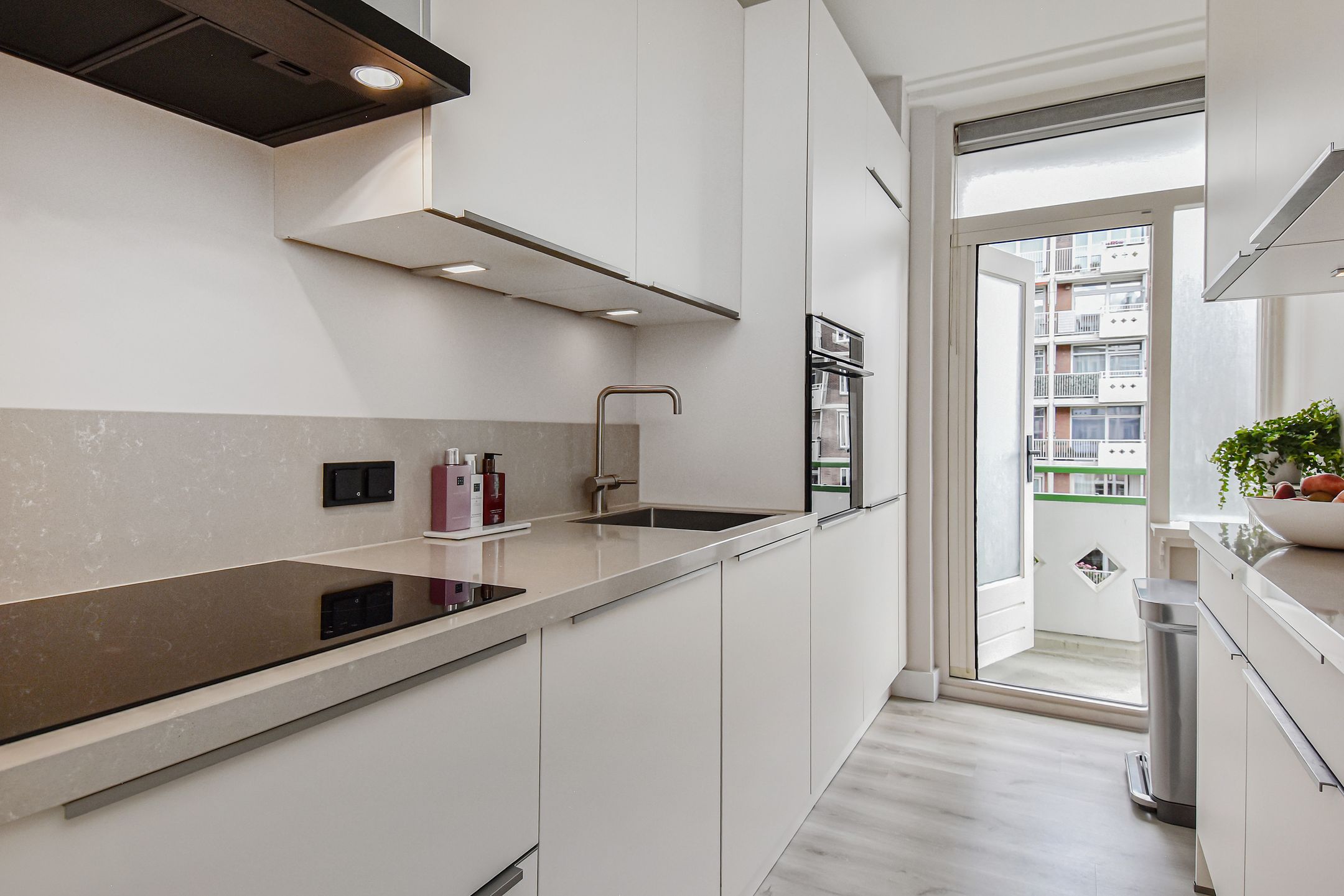 Foto 24 van Ranonkelstraat 345