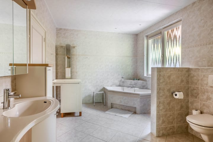 Foto 22 van Bisschop Rythoviusweg 7-A