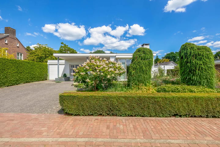 Foto 40 van Bisschop Rythoviusweg 7-A