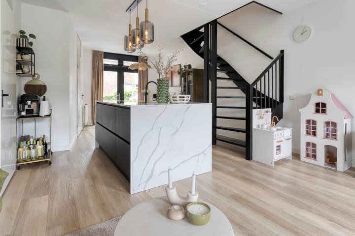 Foto 12 van Waterbies 17