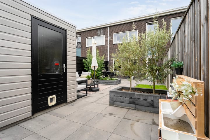 Foto 30 van Waterbies 17