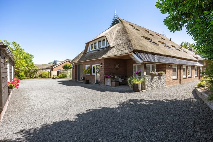 Foto 53 van Hoofdweg-Boven 52