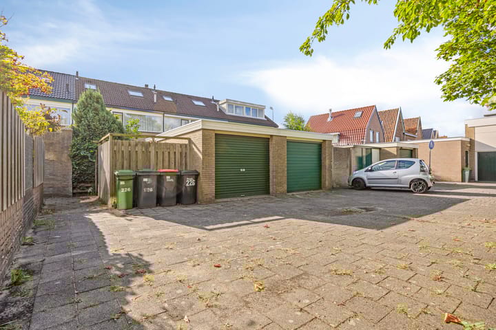 Foto 30 van Heemskerkerweg 226