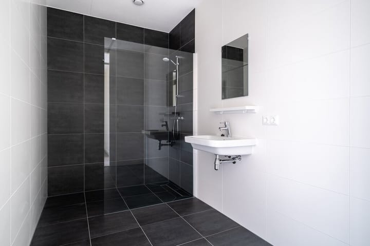 Foto 4 van Leeuwarderweg 1-104