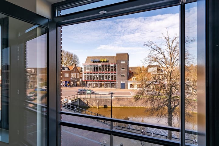 Foto 5 van Leeuwarderweg 1-104