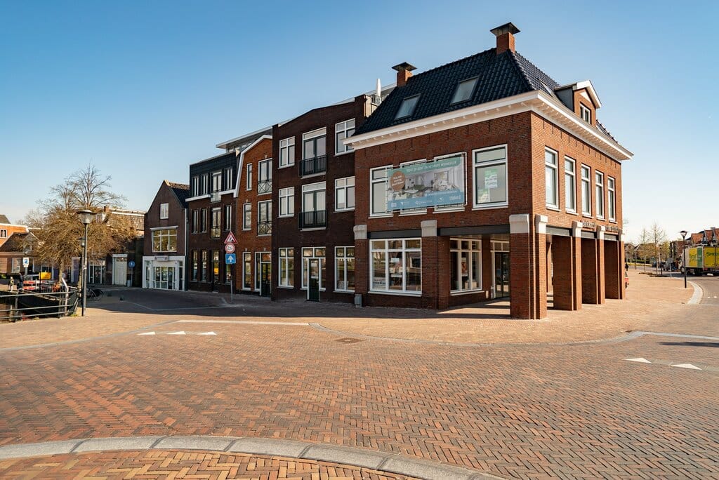 Foto 11 van Leeuwarderweg 1-104
