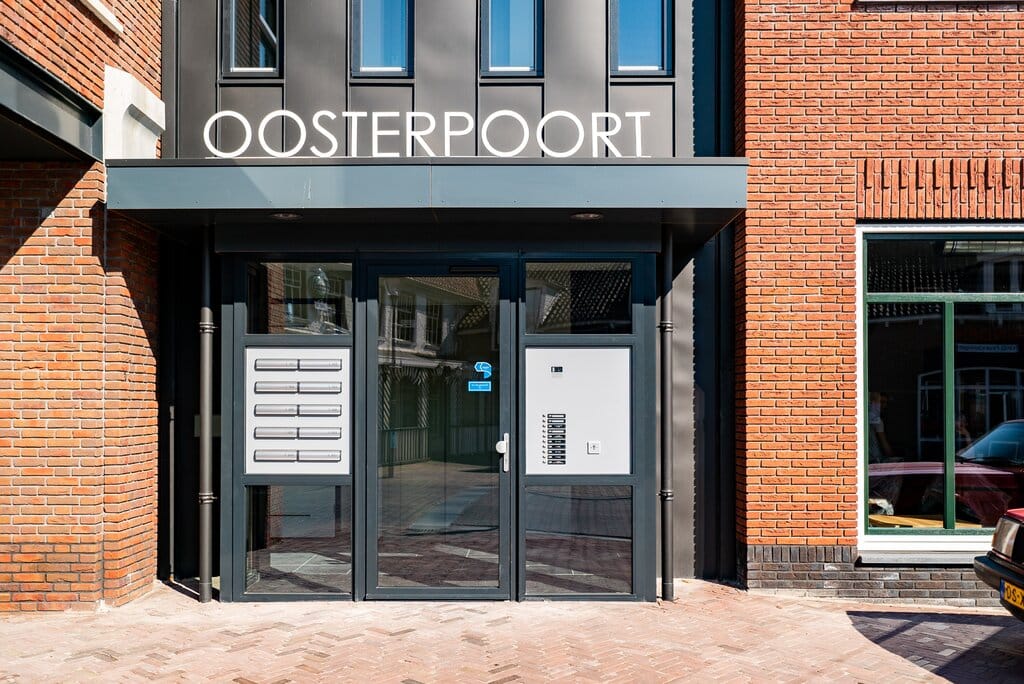 Foto 13 van Leeuwarderweg 1-104