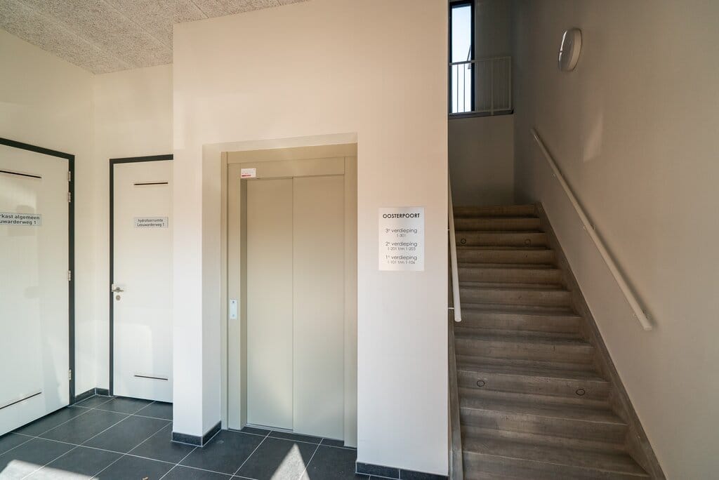 Foto 14 van Leeuwarderweg 1-104