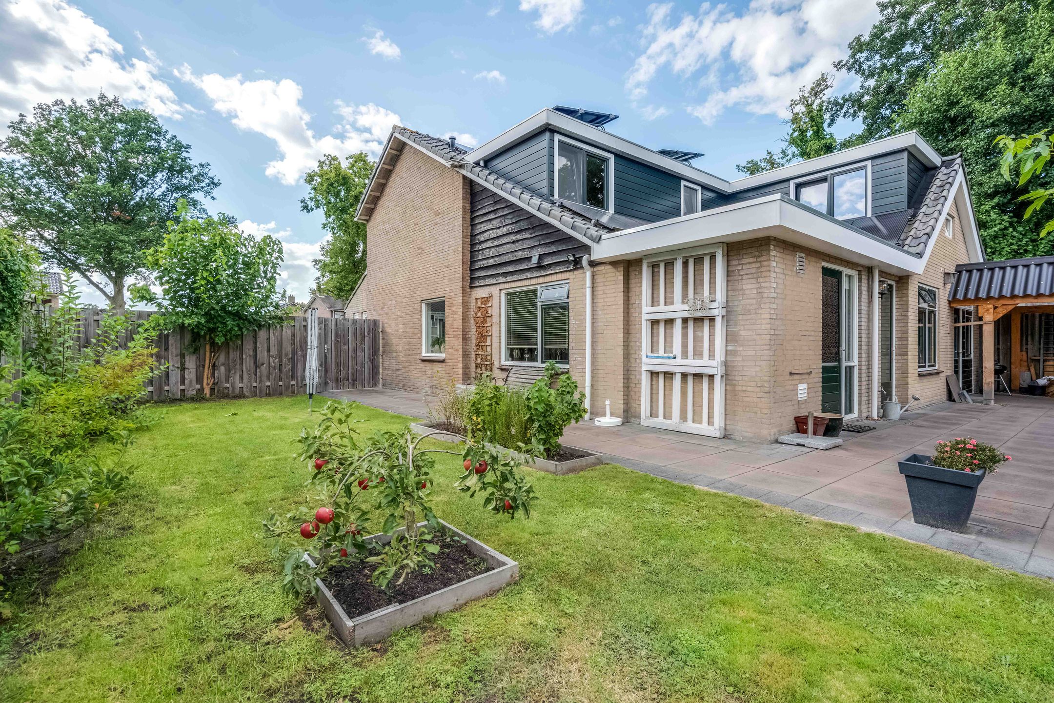 Foto 33 van T. Zondagstraat 6