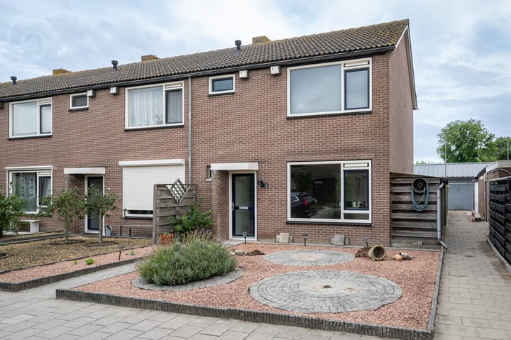 Foto 5 van Deltastraat 10