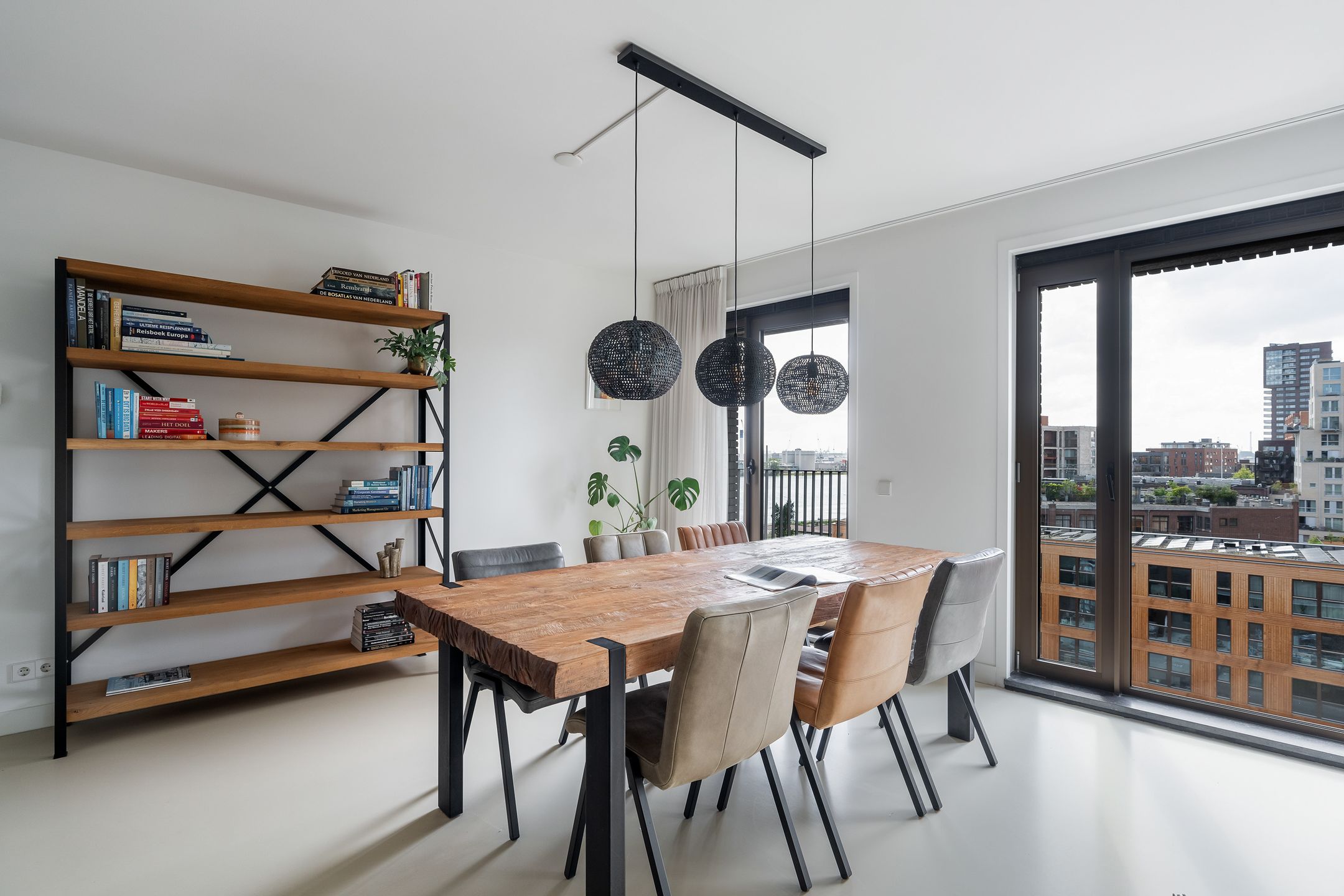 Foto 3 van Lloydstraat 236