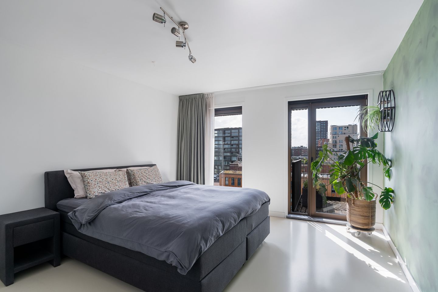 Foto 14 van Lloydstraat 236