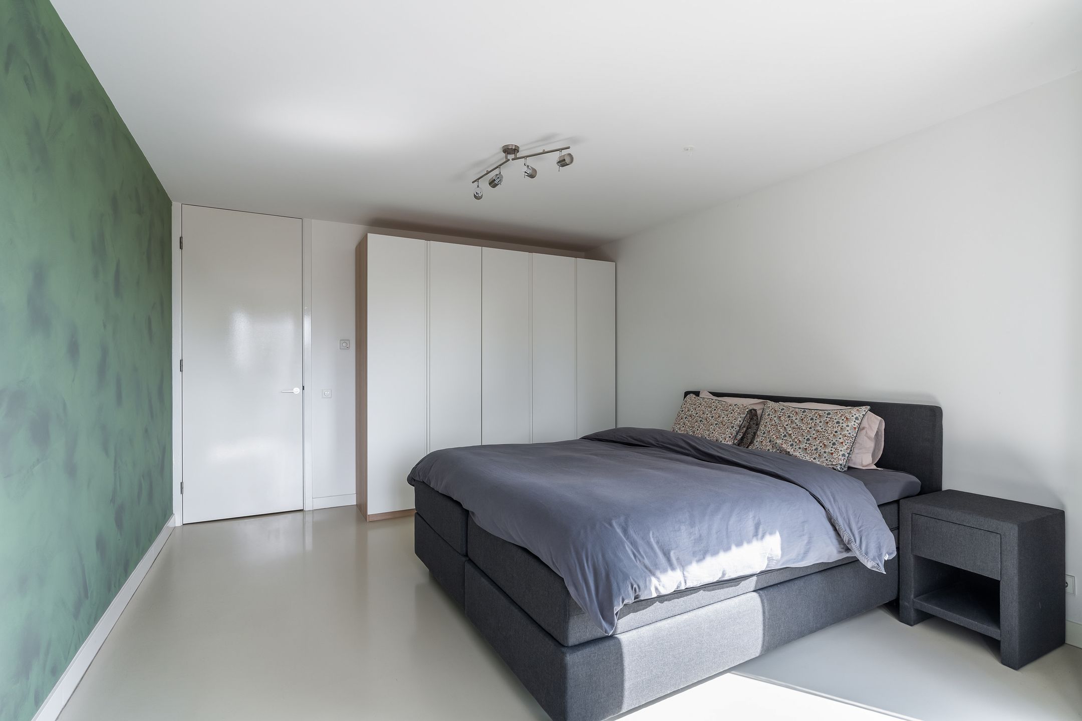 Foto 15 van Lloydstraat 236