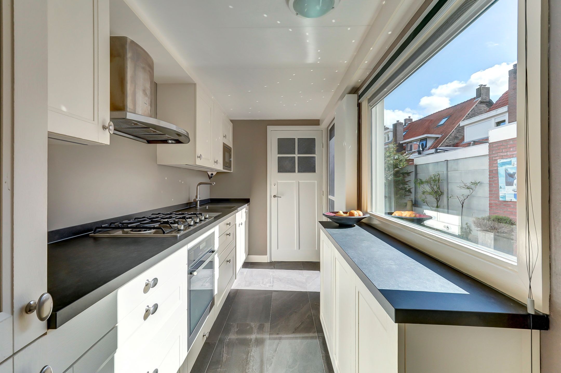 Foto 3 van Mercuriusplein 4