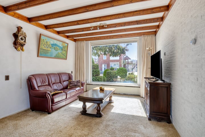 Foto 5 van Esdoornstraat 8