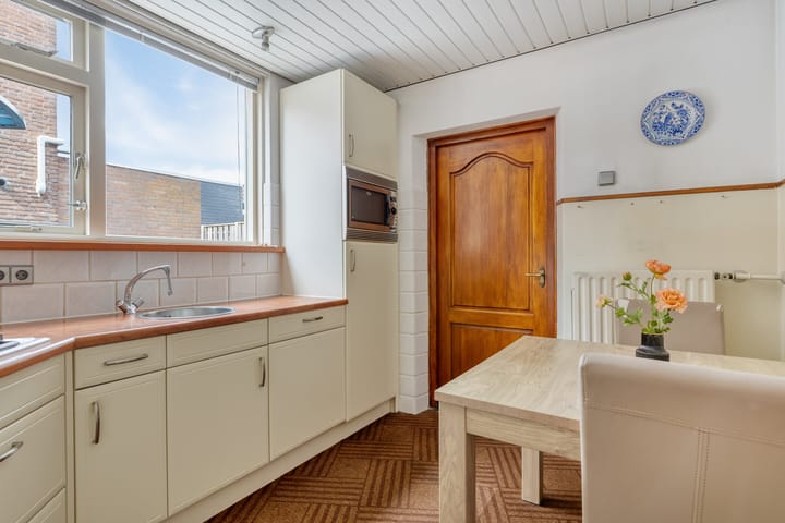 Foto 7 van Esdoornstraat 8