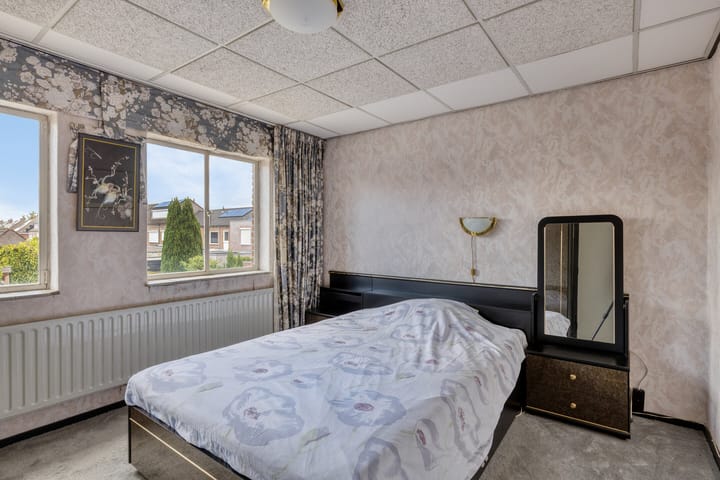 Foto 12 van Esdoornstraat 8