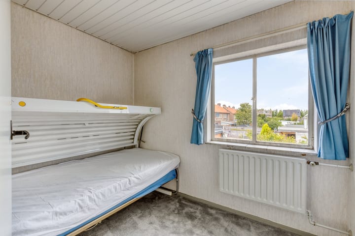 Foto 15 van Esdoornstraat 8