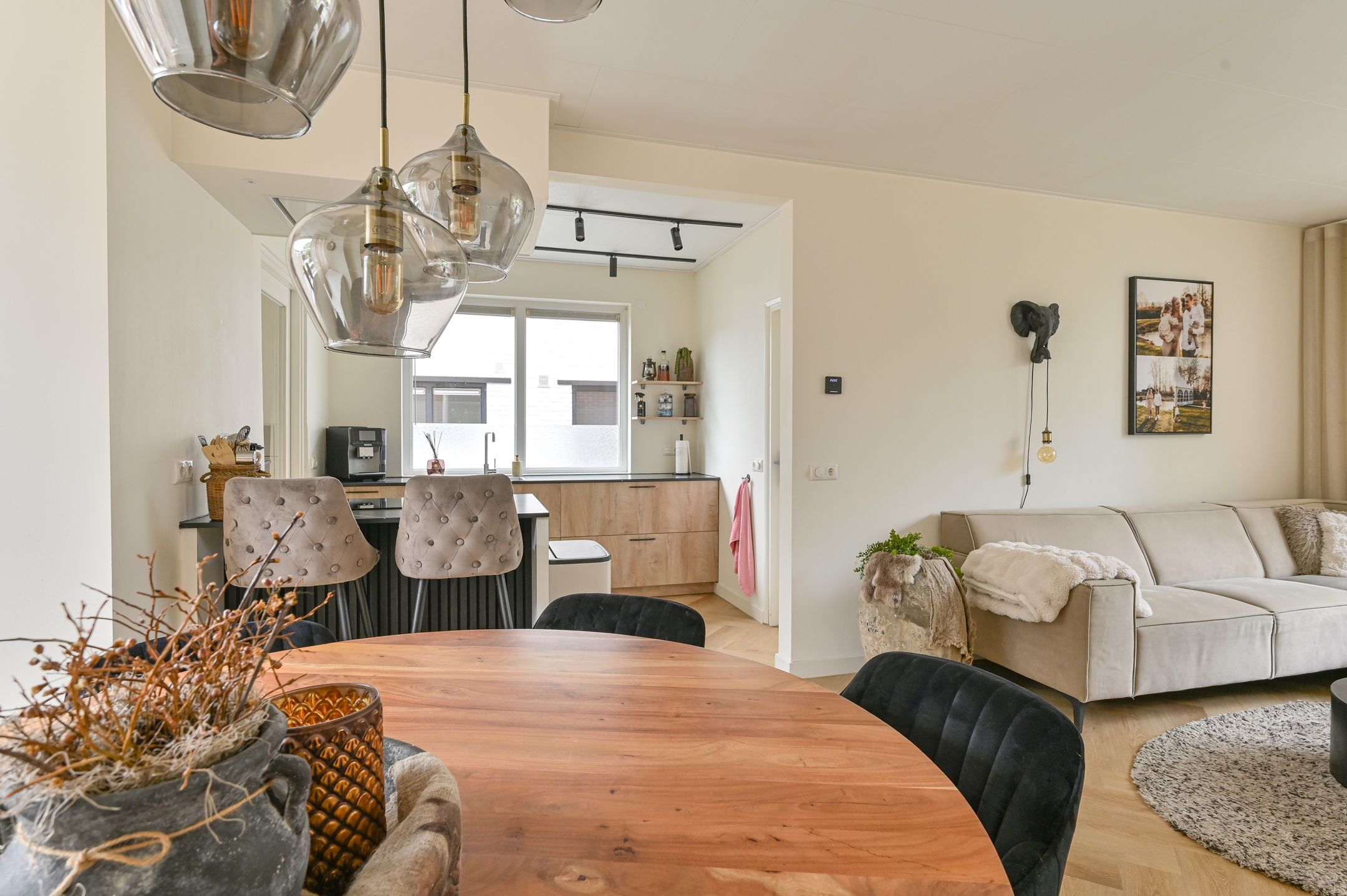 Foto 21 van Weerdingerstraat 217-I