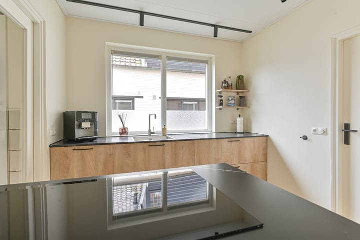 Foto 24 van Weerdingerstraat 217-I