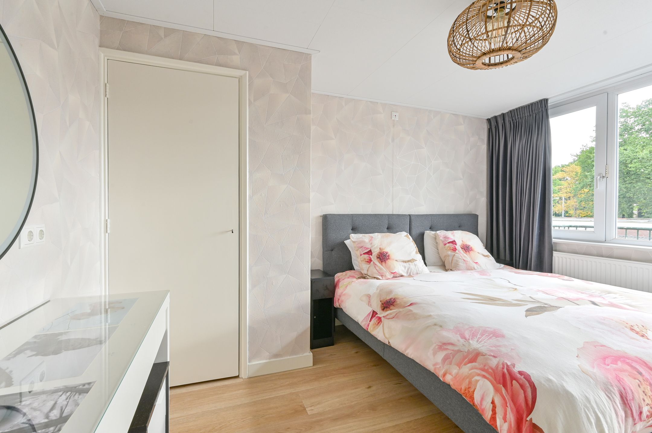 Foto 33 van Weerdingerstraat 217-I