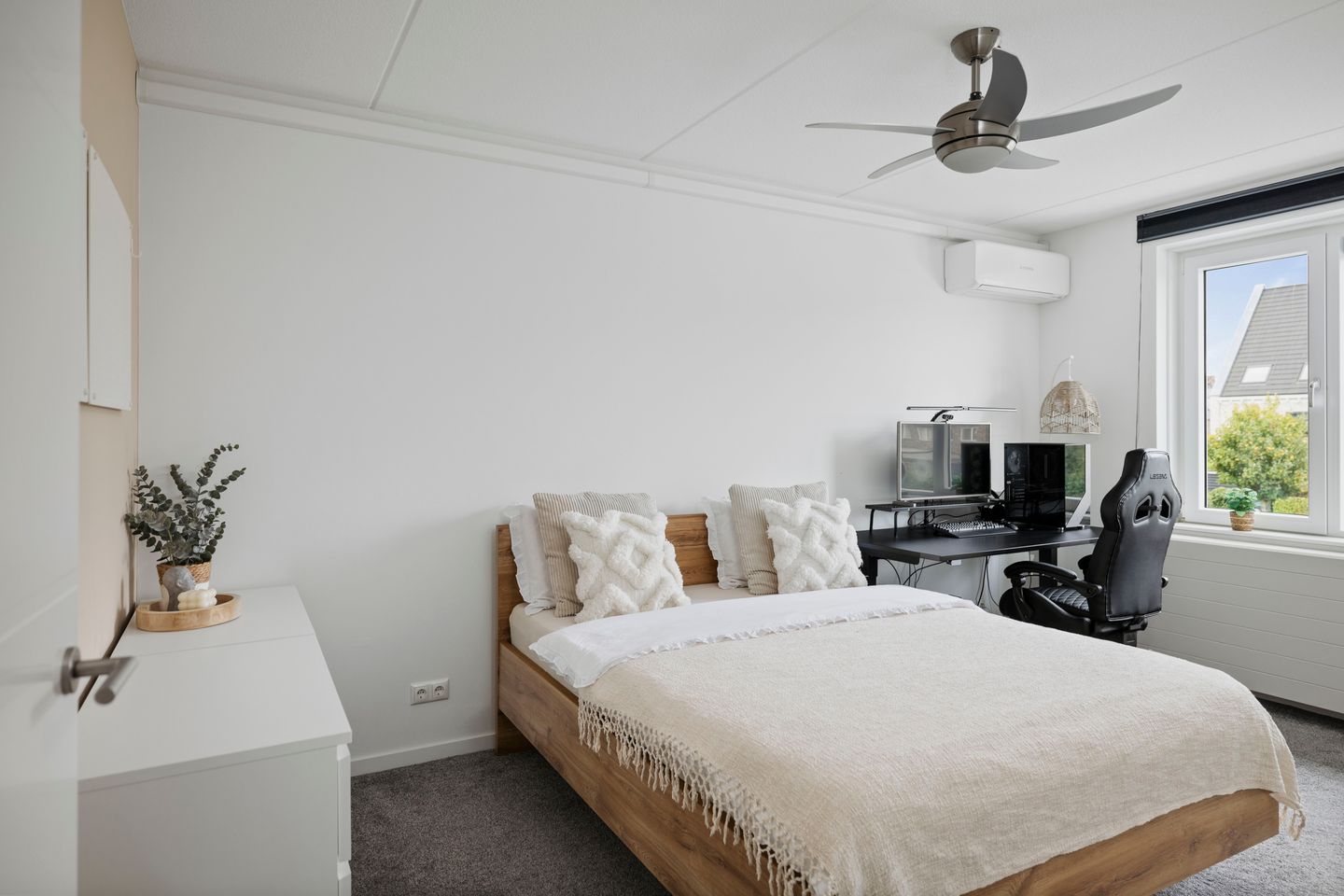 Foto 19 van Lina Roetert Steenbruggenstraat 5