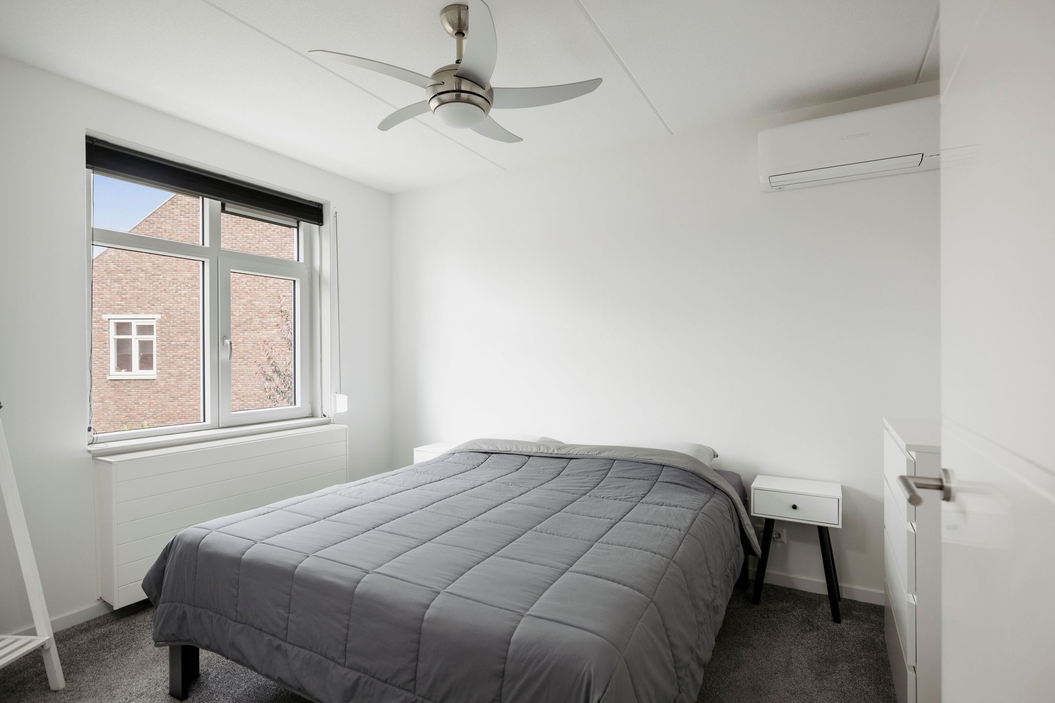 Foto 21 van Lina Roetert Steenbruggenstraat 5