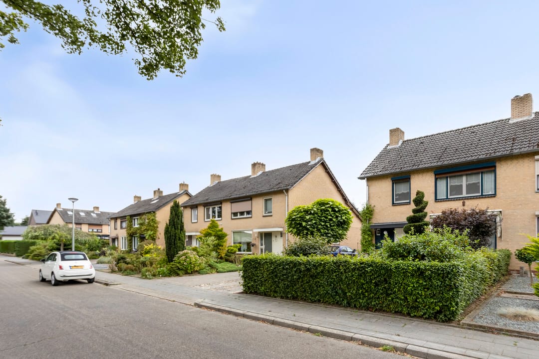 Foto 8 van Kerktiend 28