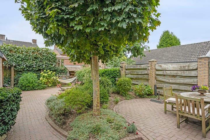 Foto 45 van Kerktiend 28